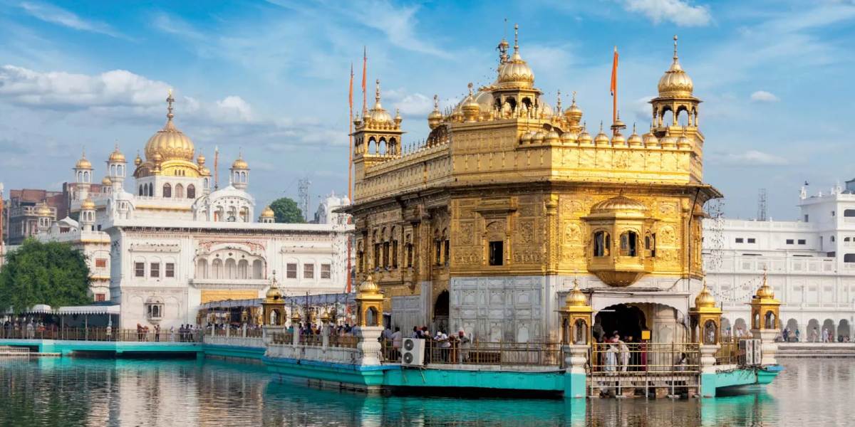Kashmir Vacation Tour from Amritsar